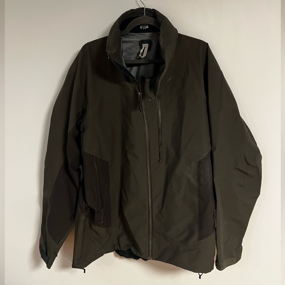 Arc'teryx Men's Dark Olive Green Rain Jacket